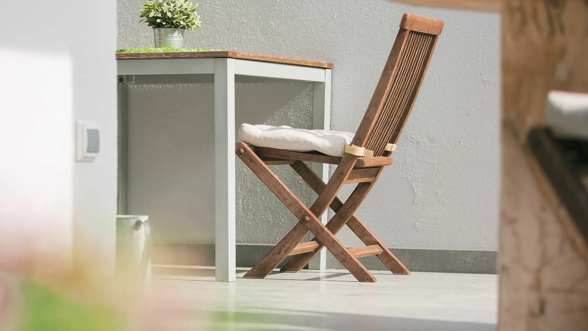 Flateli Montjuic Apartment Girona