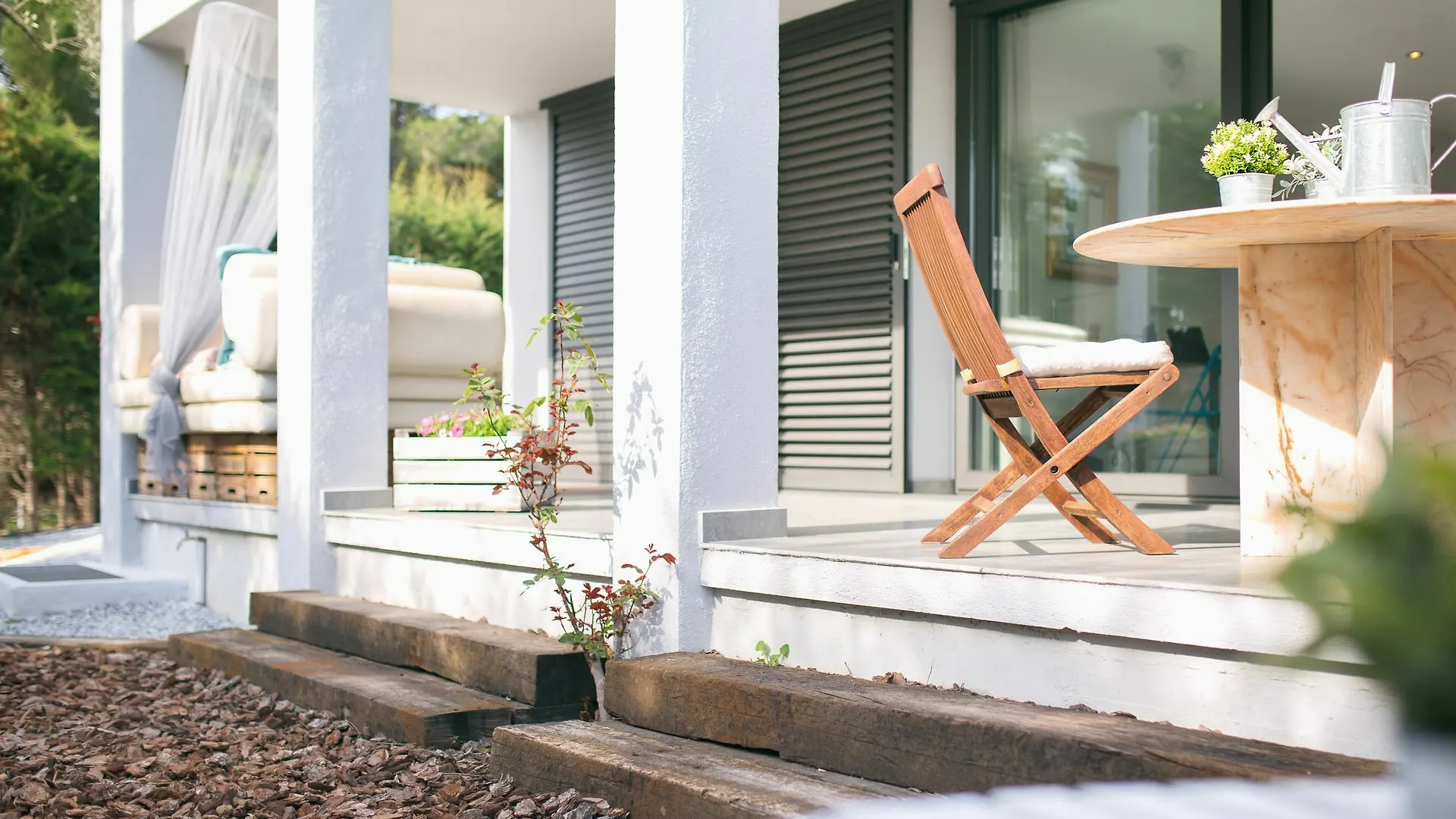 Flateli Montjuic Apartment Girona Spain